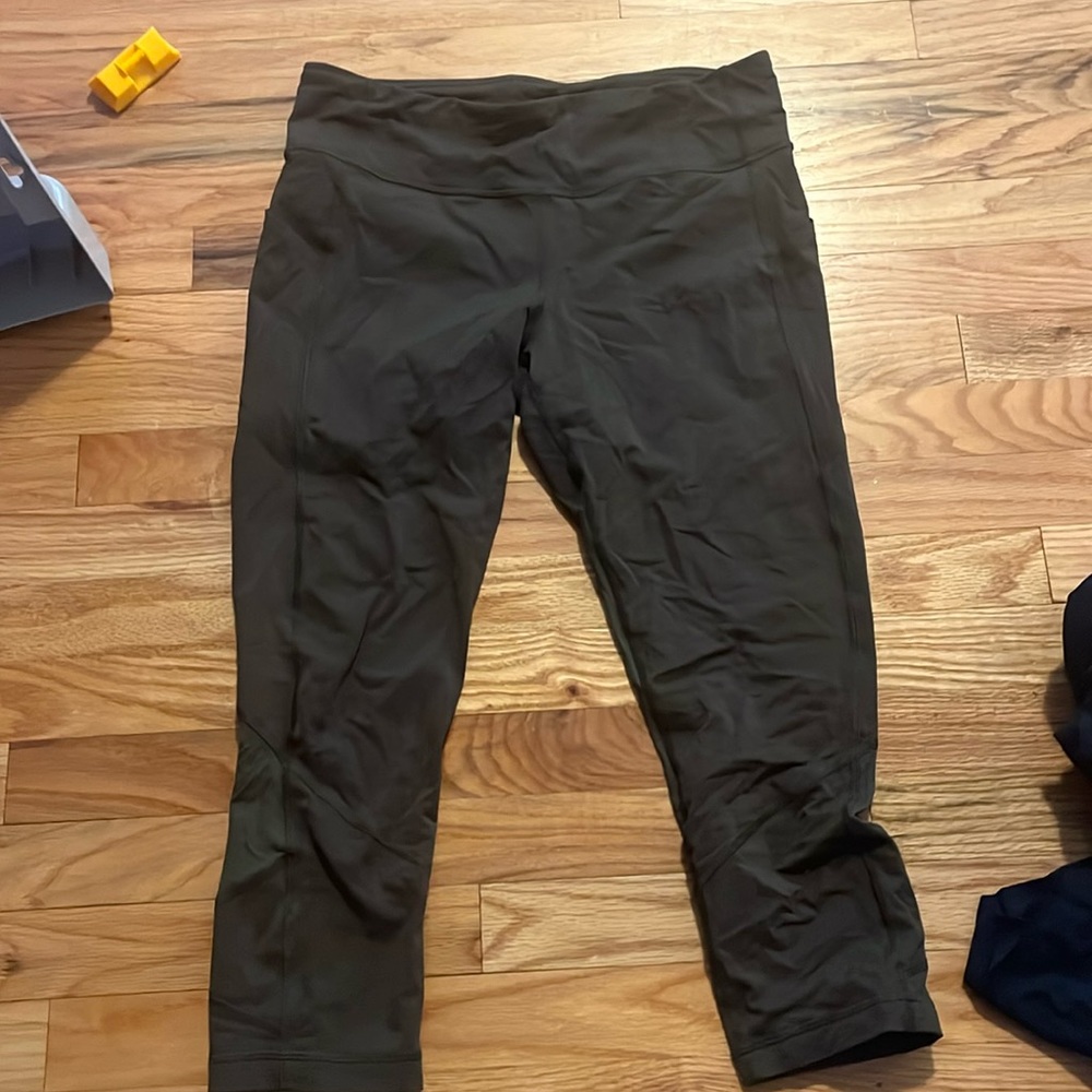 Olive green lulu lemon leggings